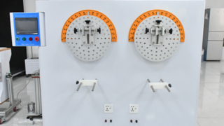Thiết bị kiểm tra độ linh hoạt của dây nguồn cho phích cắm và ổ cắm không thể tháo rời
